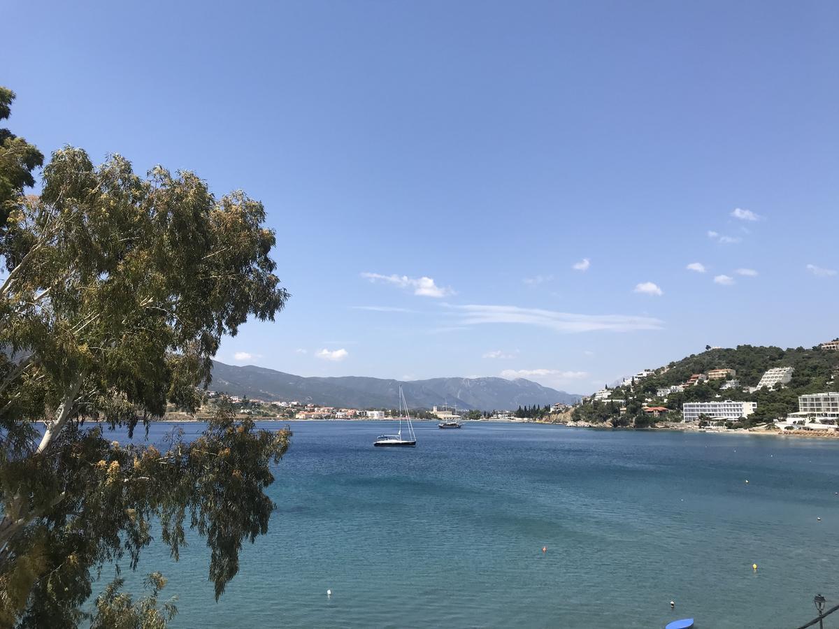 Helen Hotel Poros Town Exterior foto