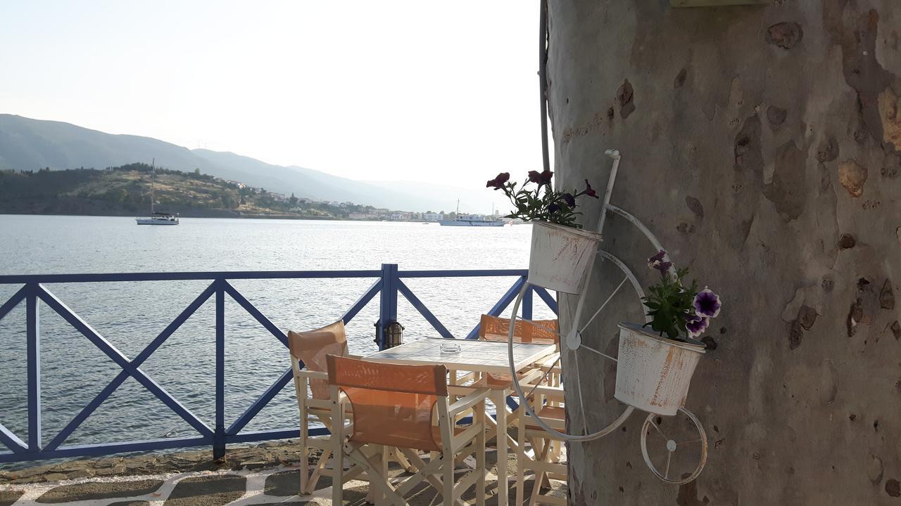 Helen Hotel Poros Town Exterior foto